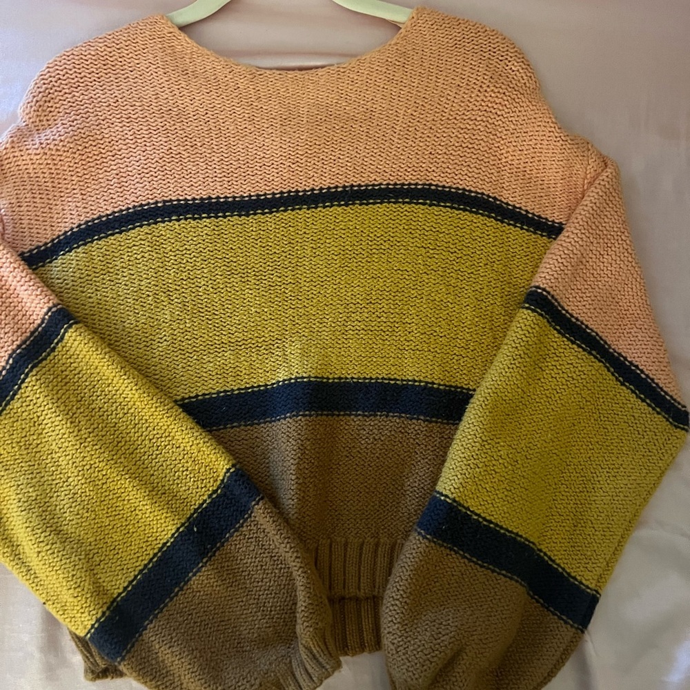 Billabong sweater